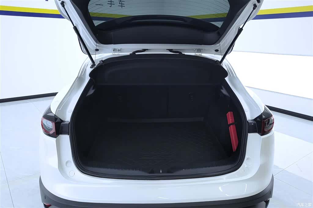 Mazda CX-4, 2020 4