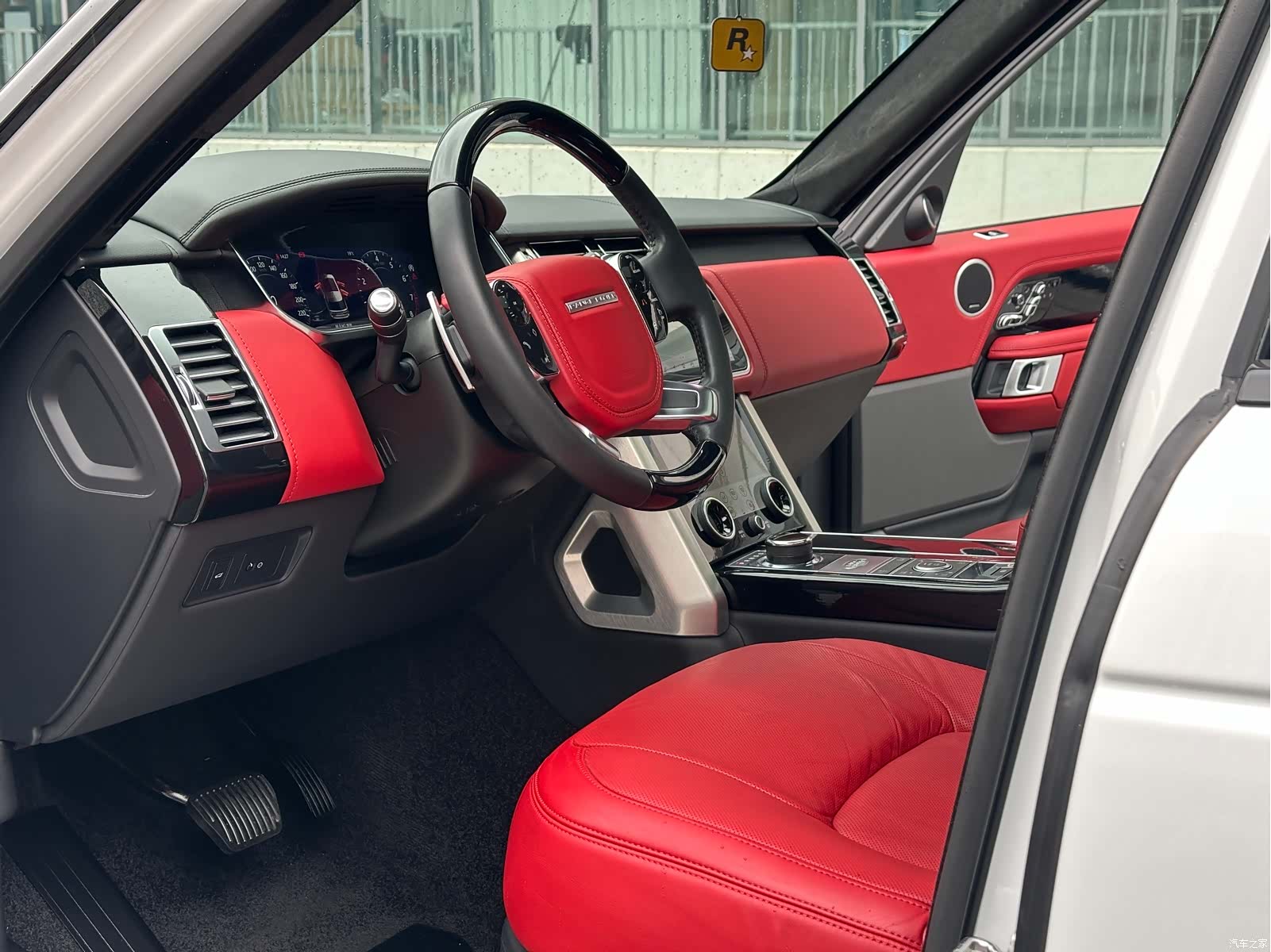 Land Rover Range Rover, 2018 все фото