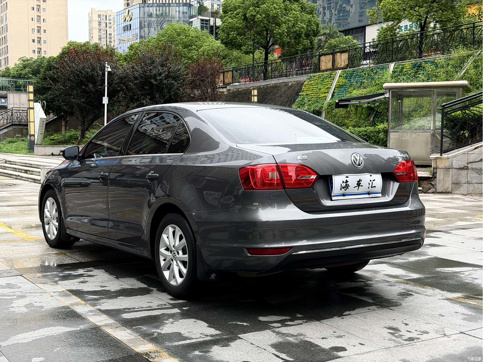 Volkswagen Sagitar, 2012 6