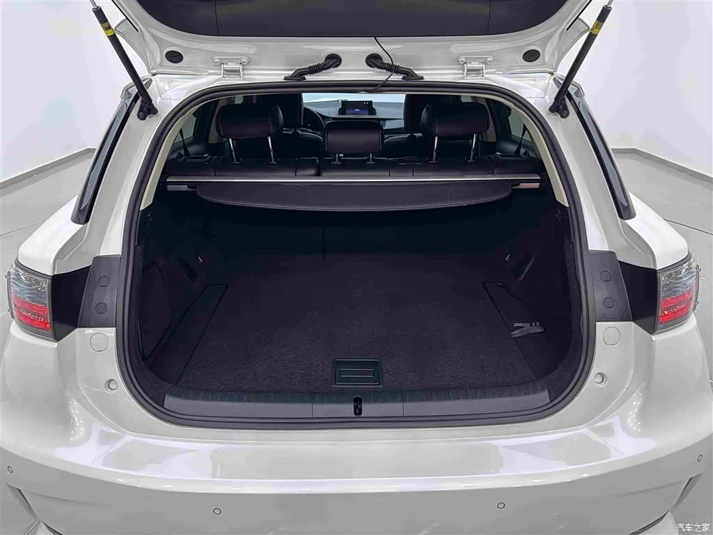Lexus CT, 2017 26