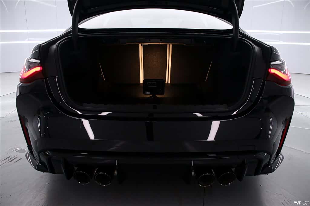 BMW M4, 2023 14