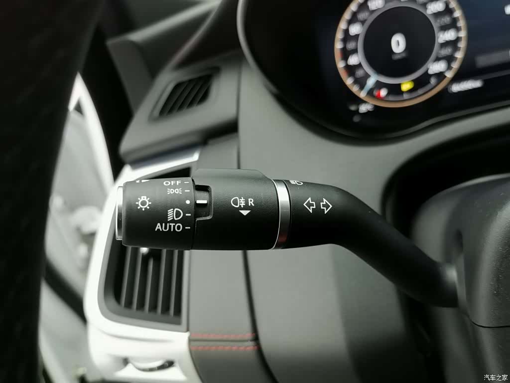 Land Rover E-PACE, 2024 21