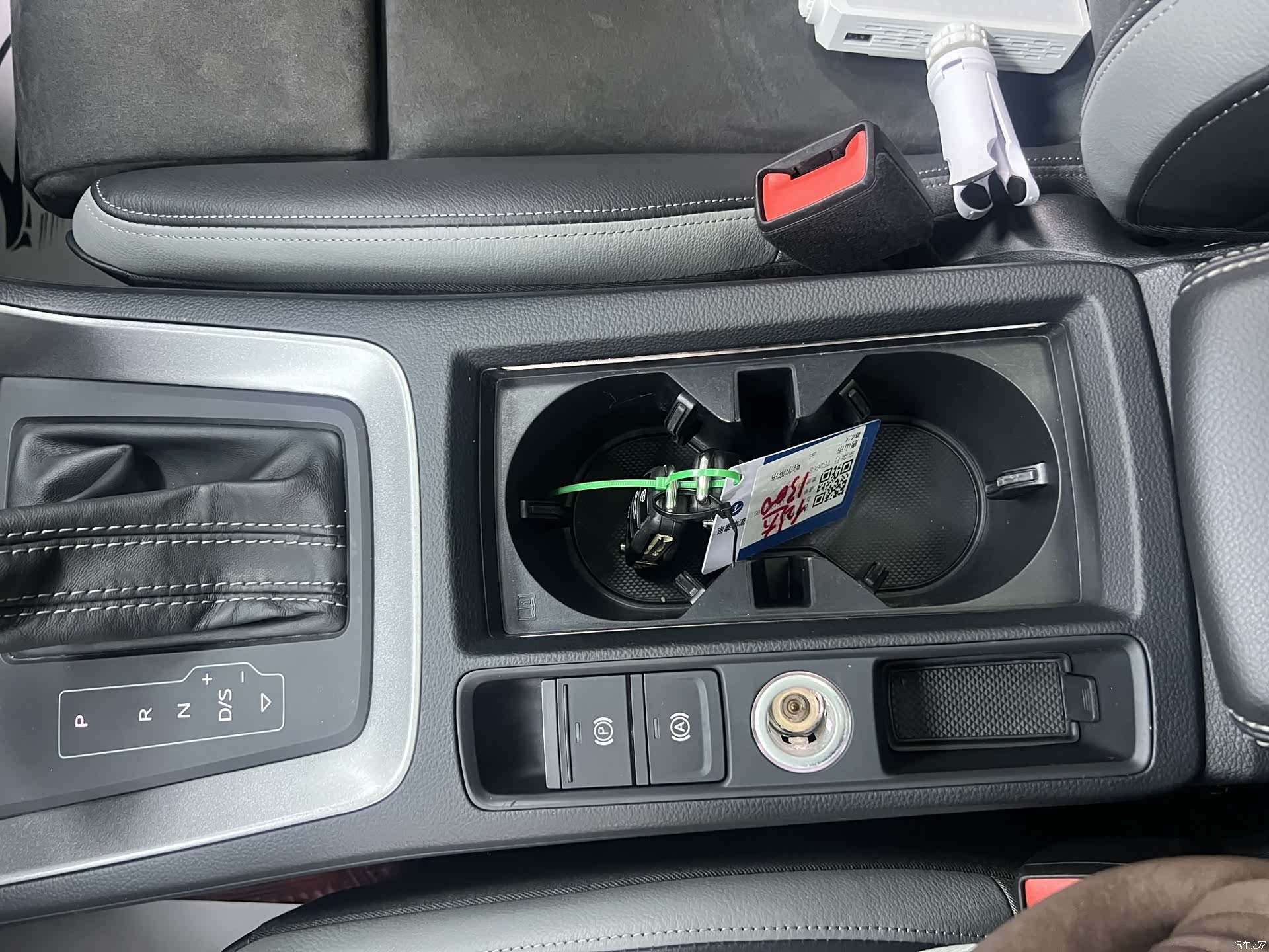 Audi Q3, 2021 13