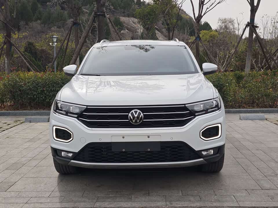Volkswagen T-ROC exploring Songs