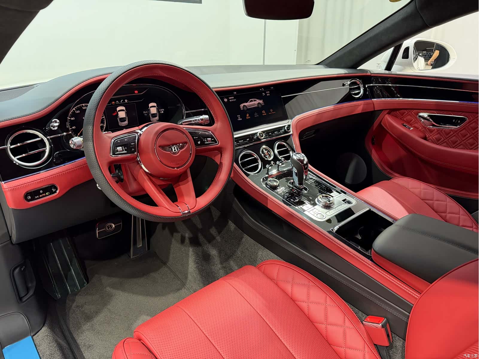Bentley Continental GT, 2021 все фото