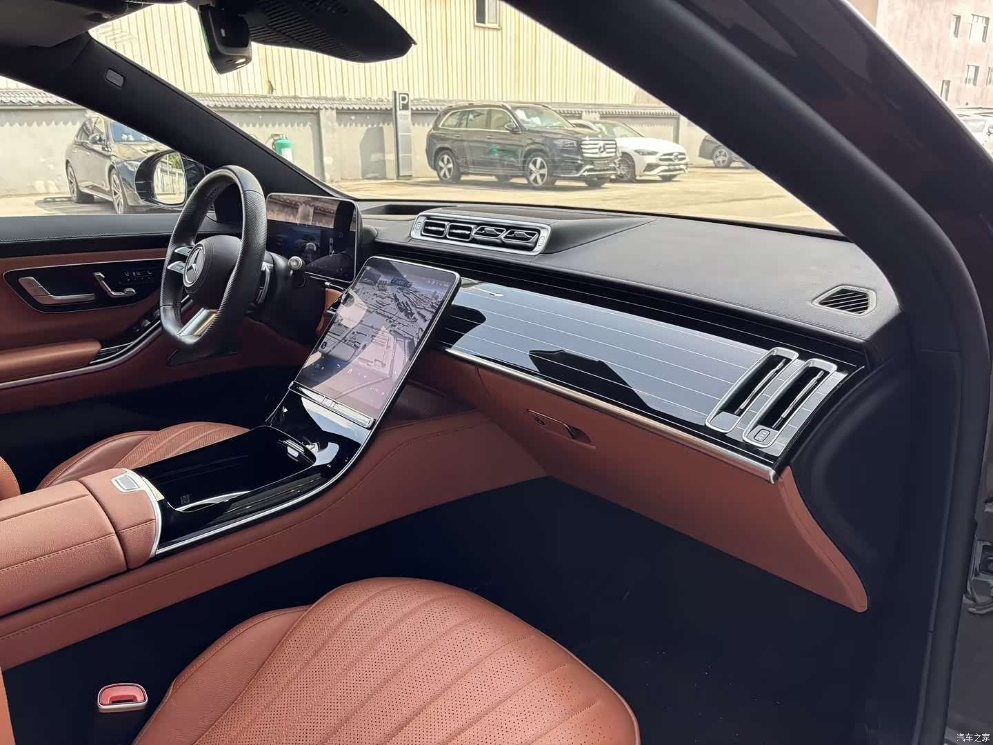 Mercedes-Benz S-Class, 2024 6