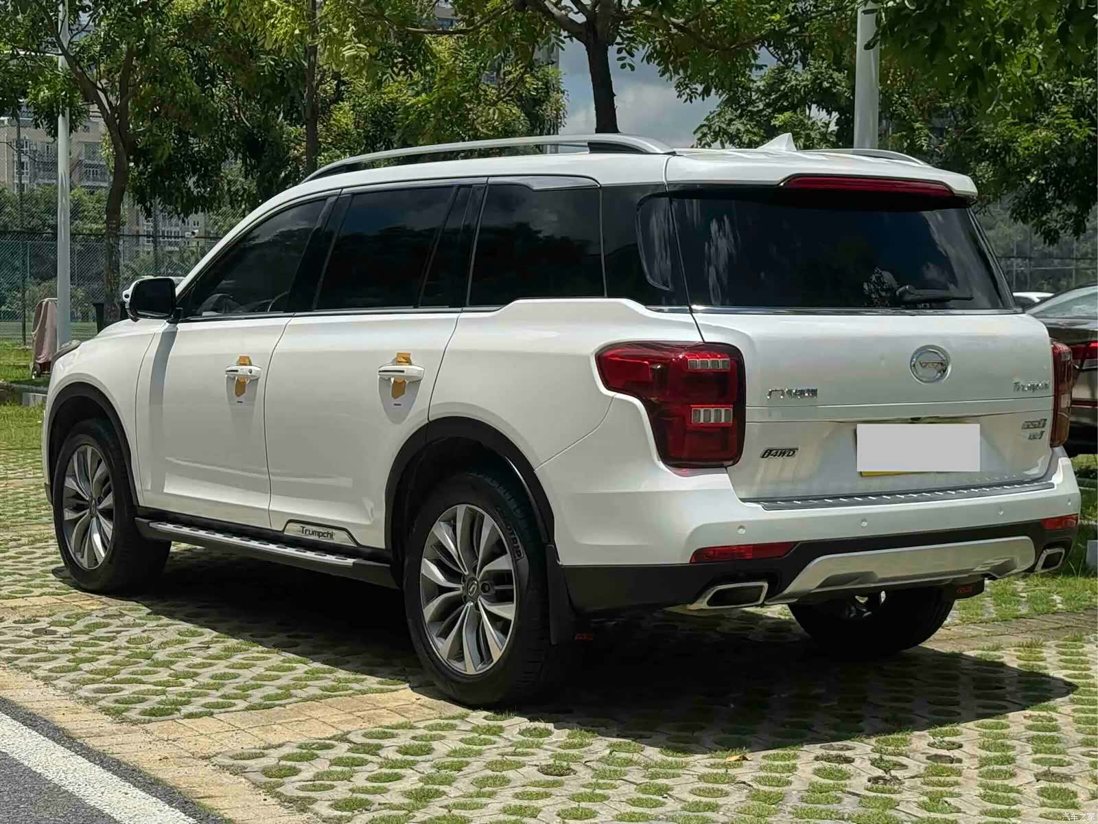 Trumpchi GS8, 2018 9