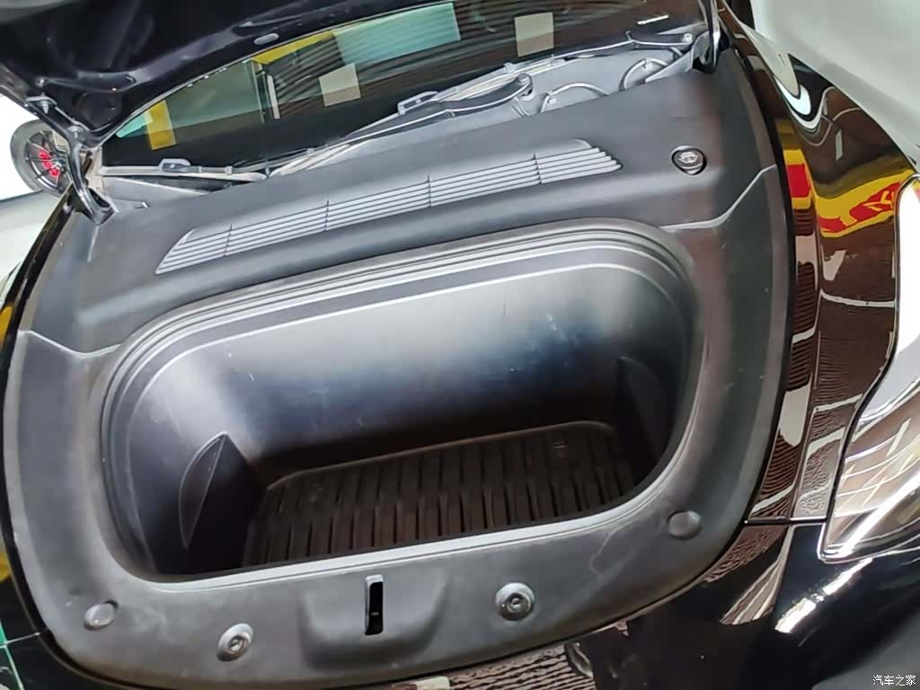 Tesla Model Y, 2022 20