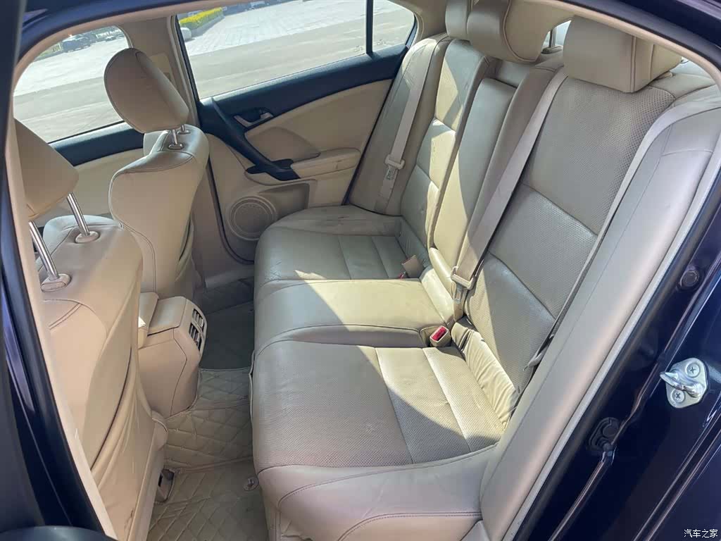 Honda Spirior, 2010 7