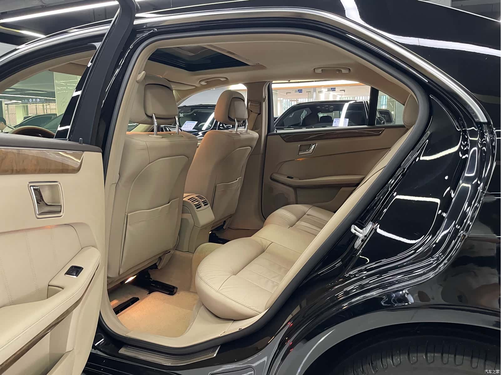 Mercedes-Benz E-Class, 2011 7