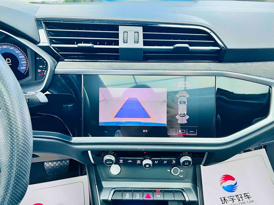 Audi Q3 Sportback 2020, фото 12