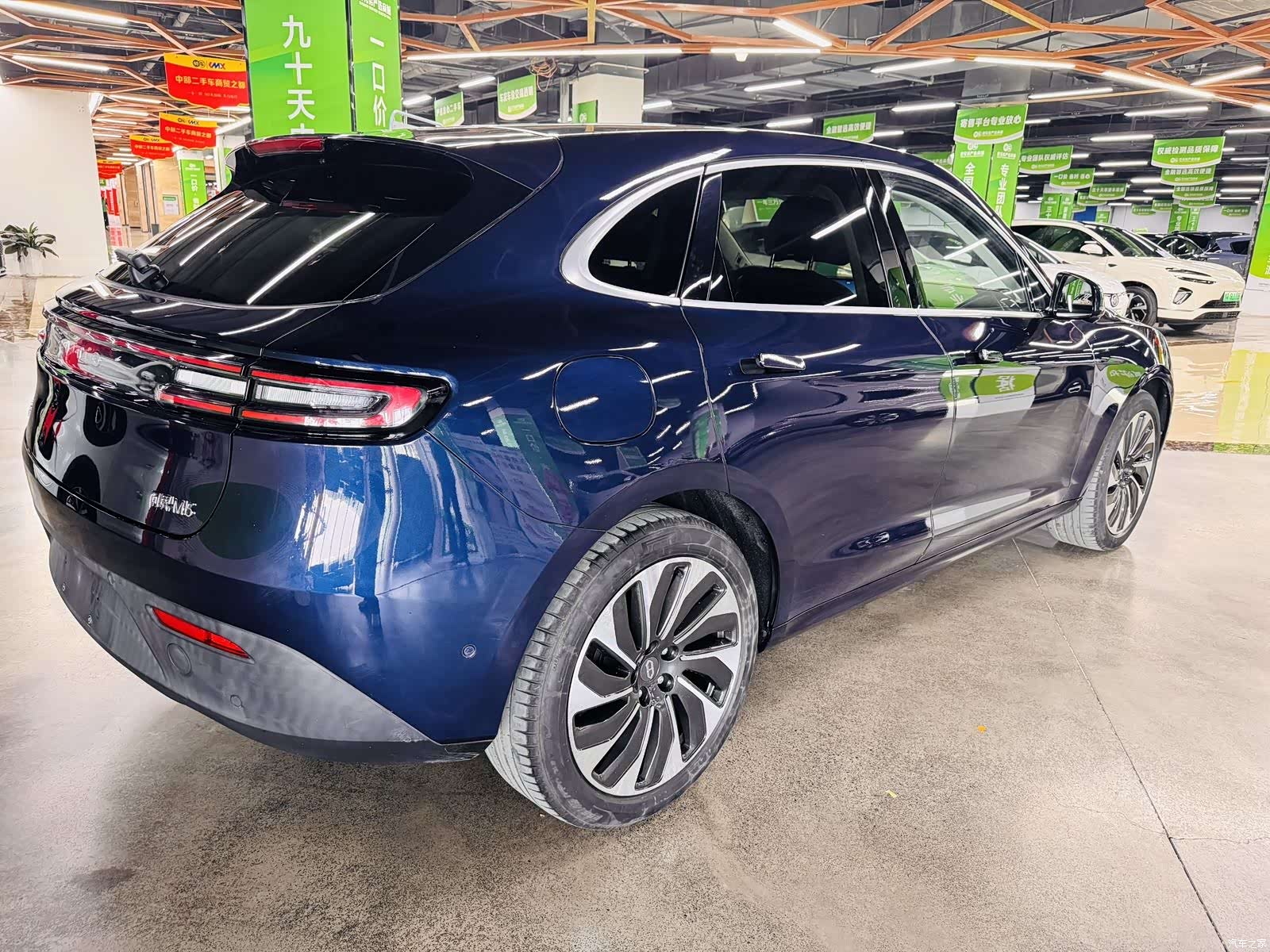 AITO M5, 2022 4