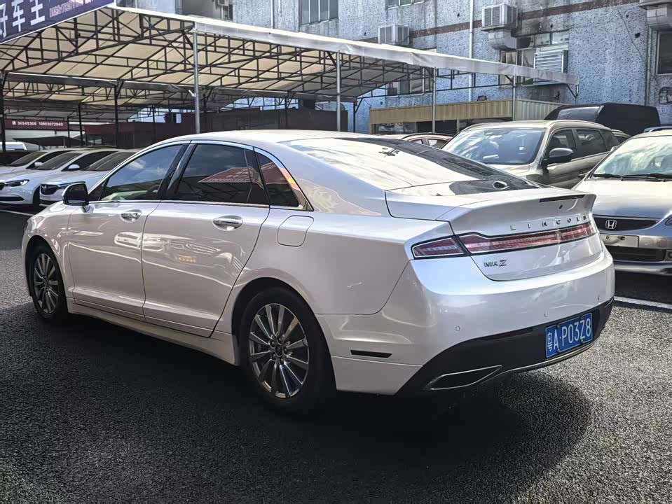Lincoln MKZ