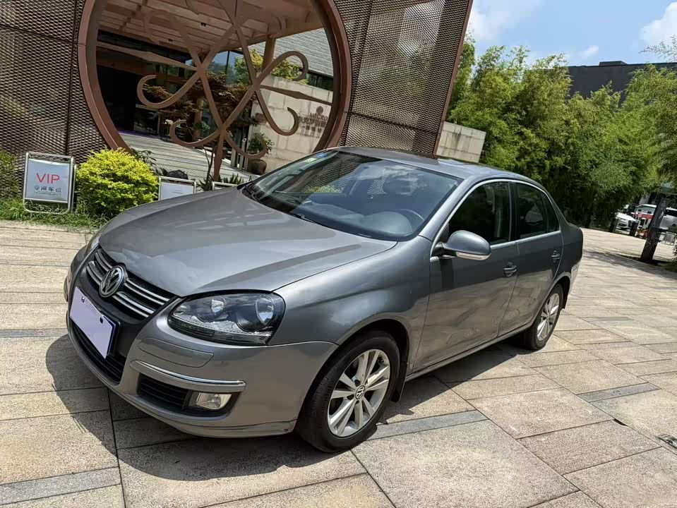 Volkswagen Sagitar