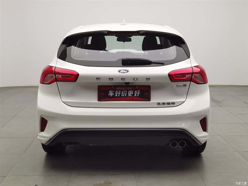 Ford Focus, 2022 4