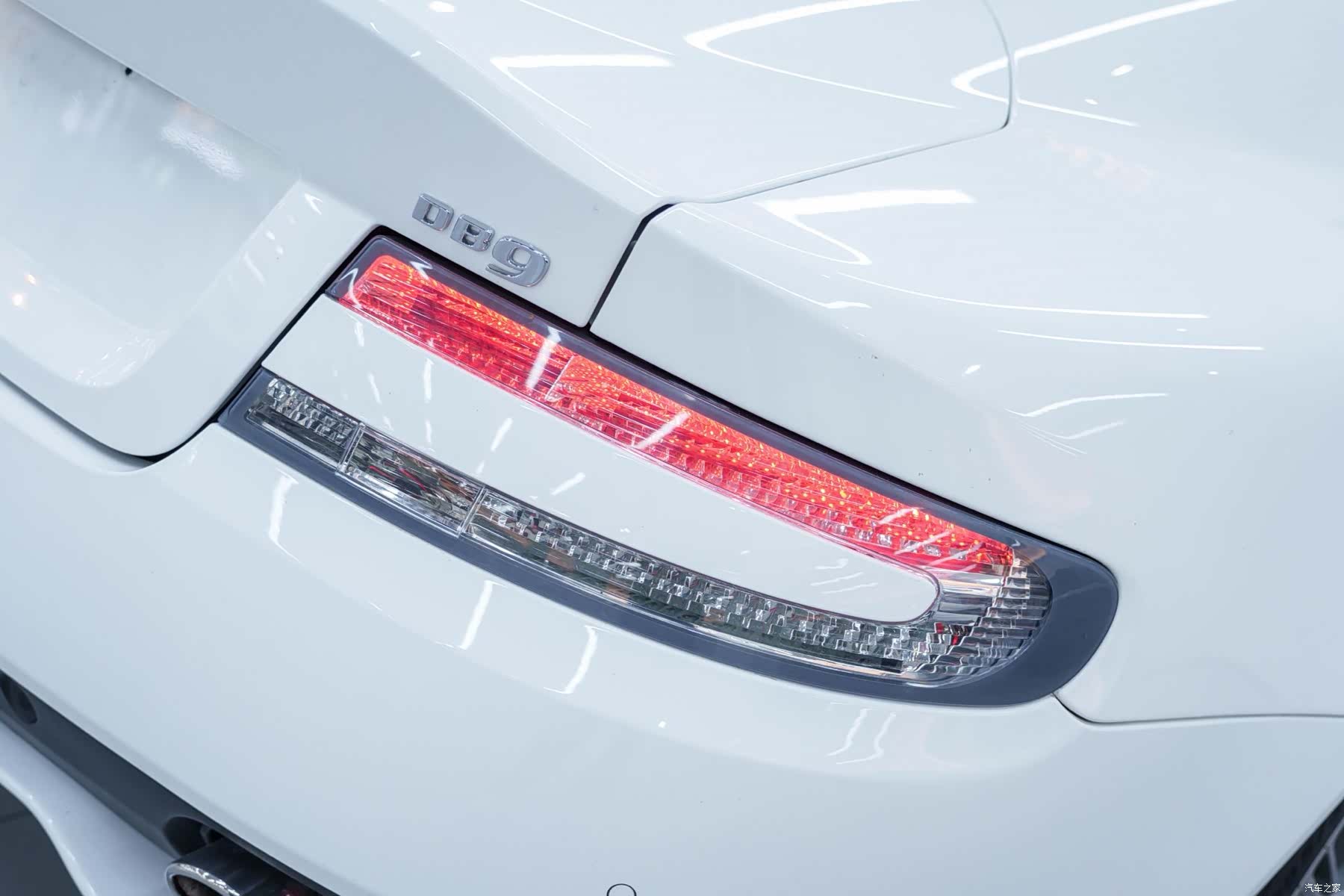 Aston Martin DB9, 2014 все фото