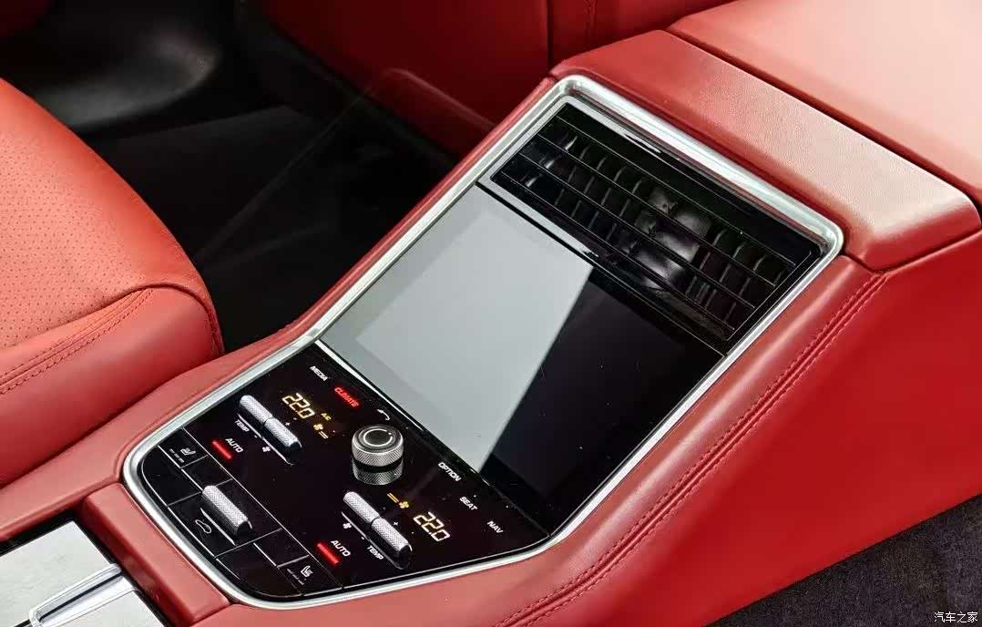 Porsche Panamera, 2019 10