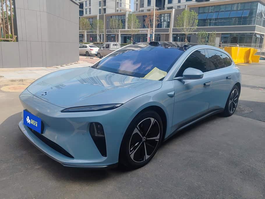 NIO ET5T