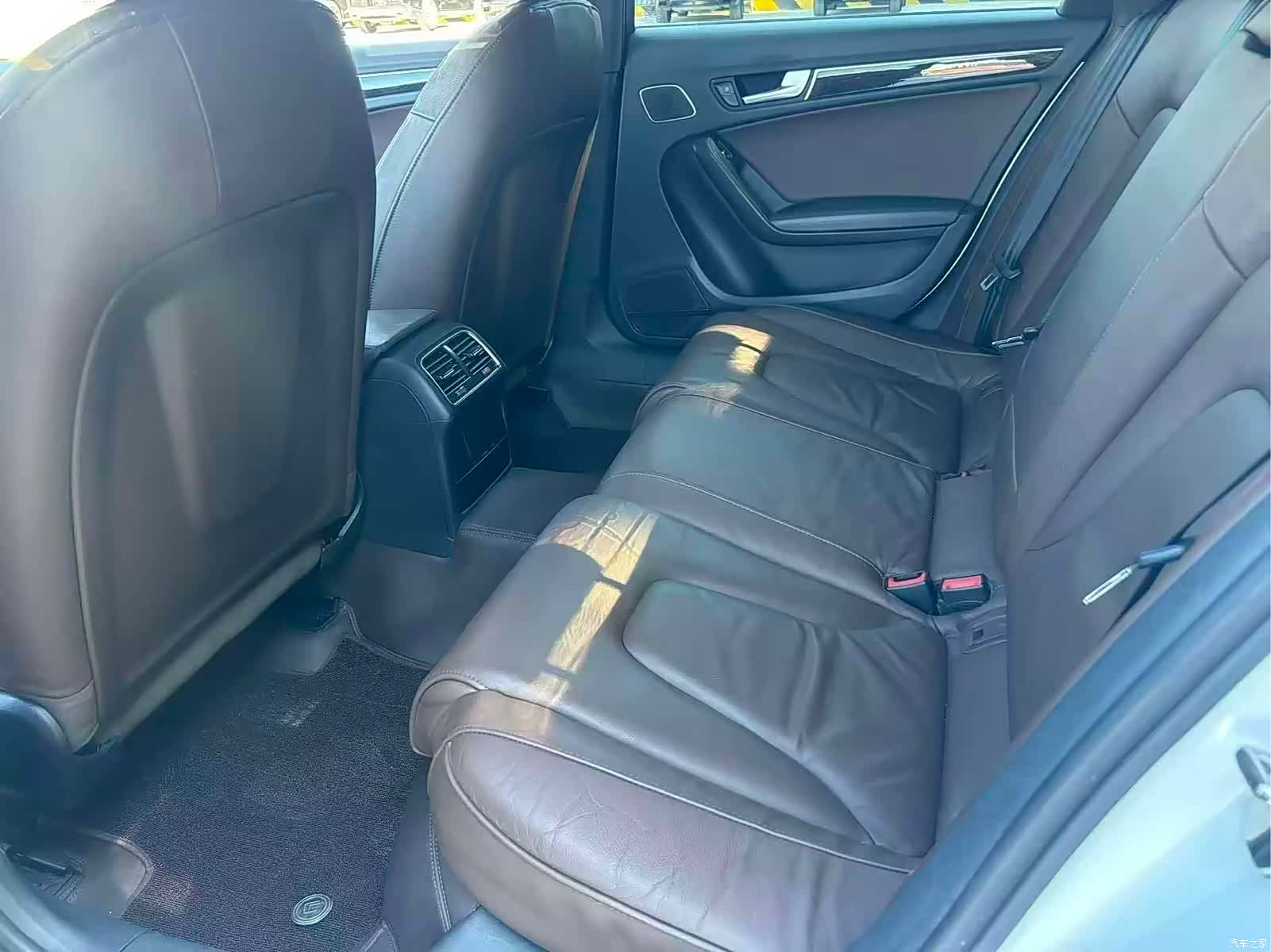 Audi A4L, 2016 6