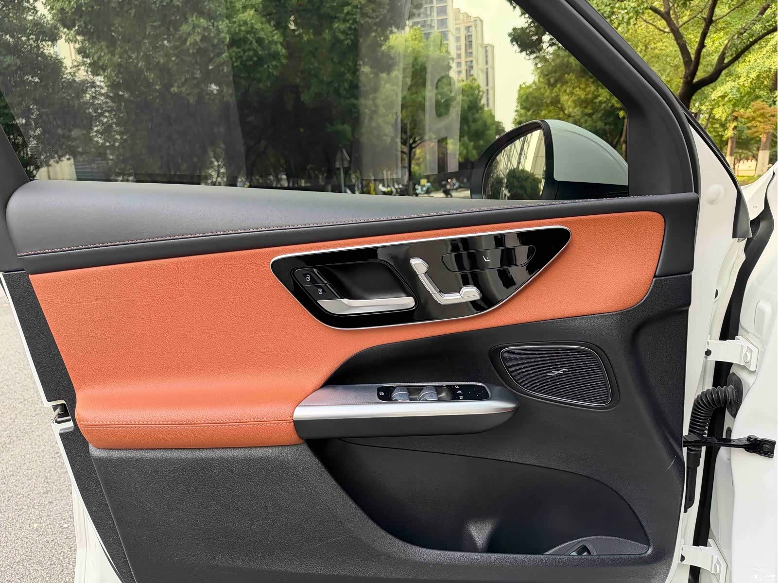 Mercedes-Benz GLC, 2025 14