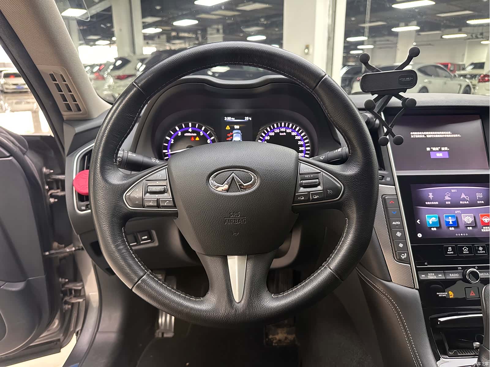 Infiniti Q50L, 2016 10
