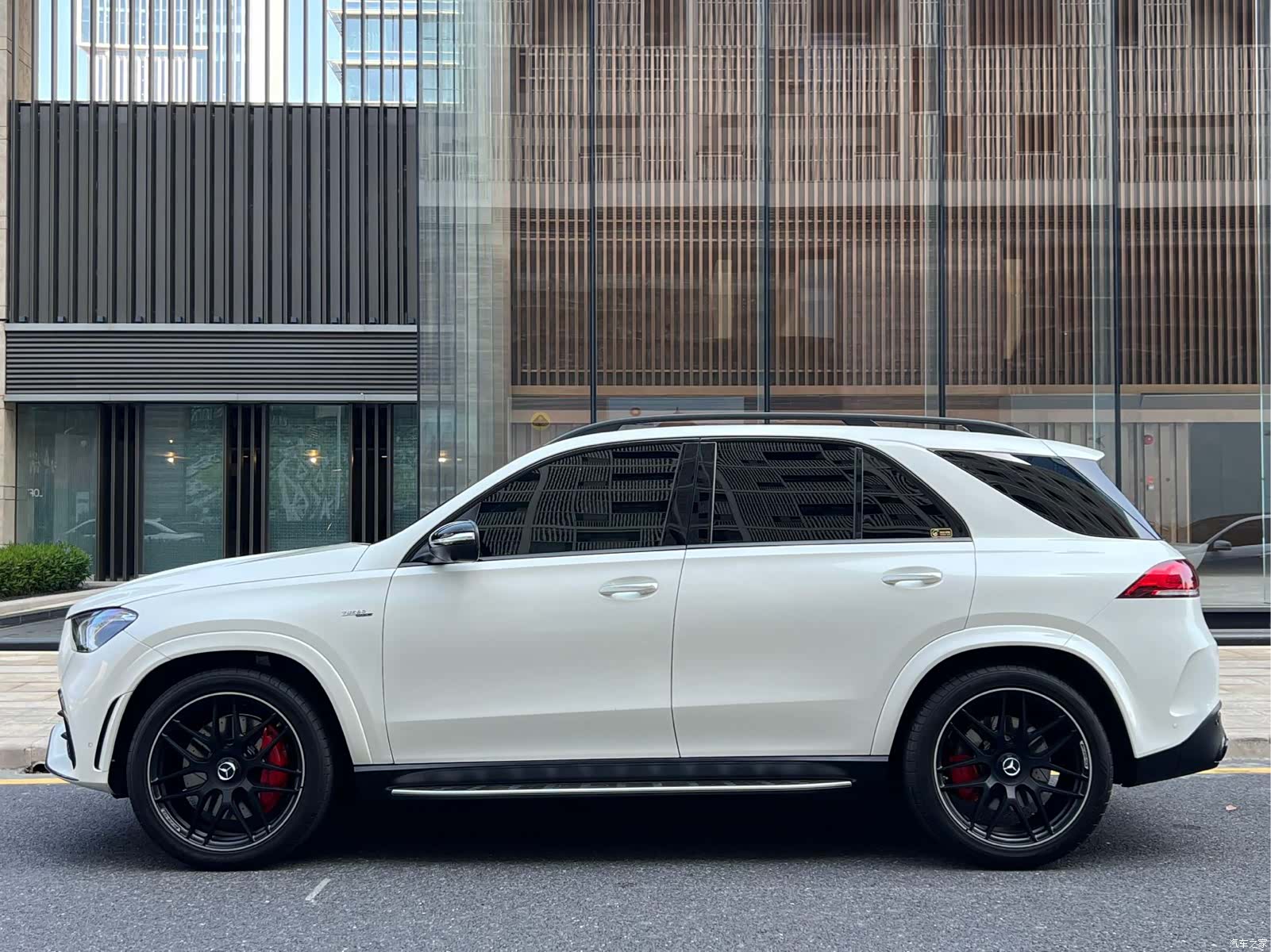 Mercedes-Benz GLE, 2022 4