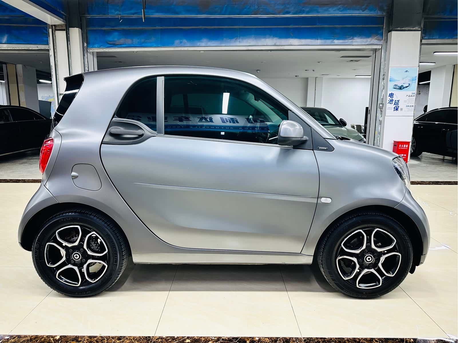 Smart Fortwo, 2019 все фото