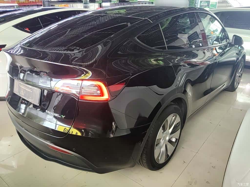 Tesla Model Y, 2021 7