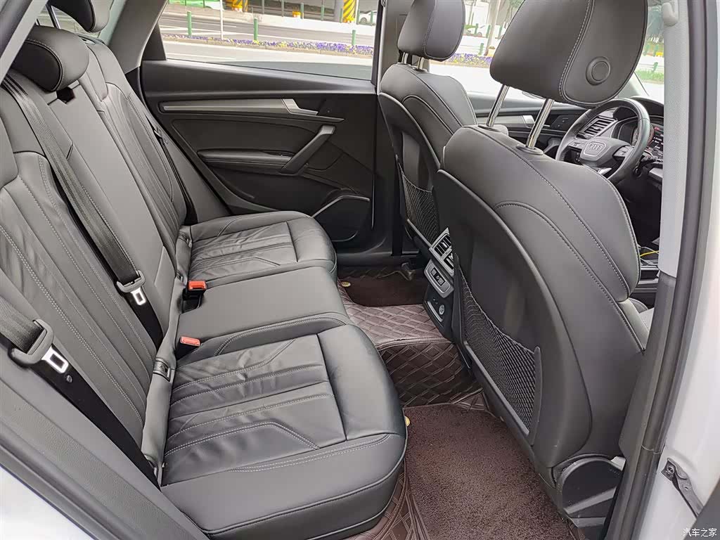 Audi Q5L, 2022 11