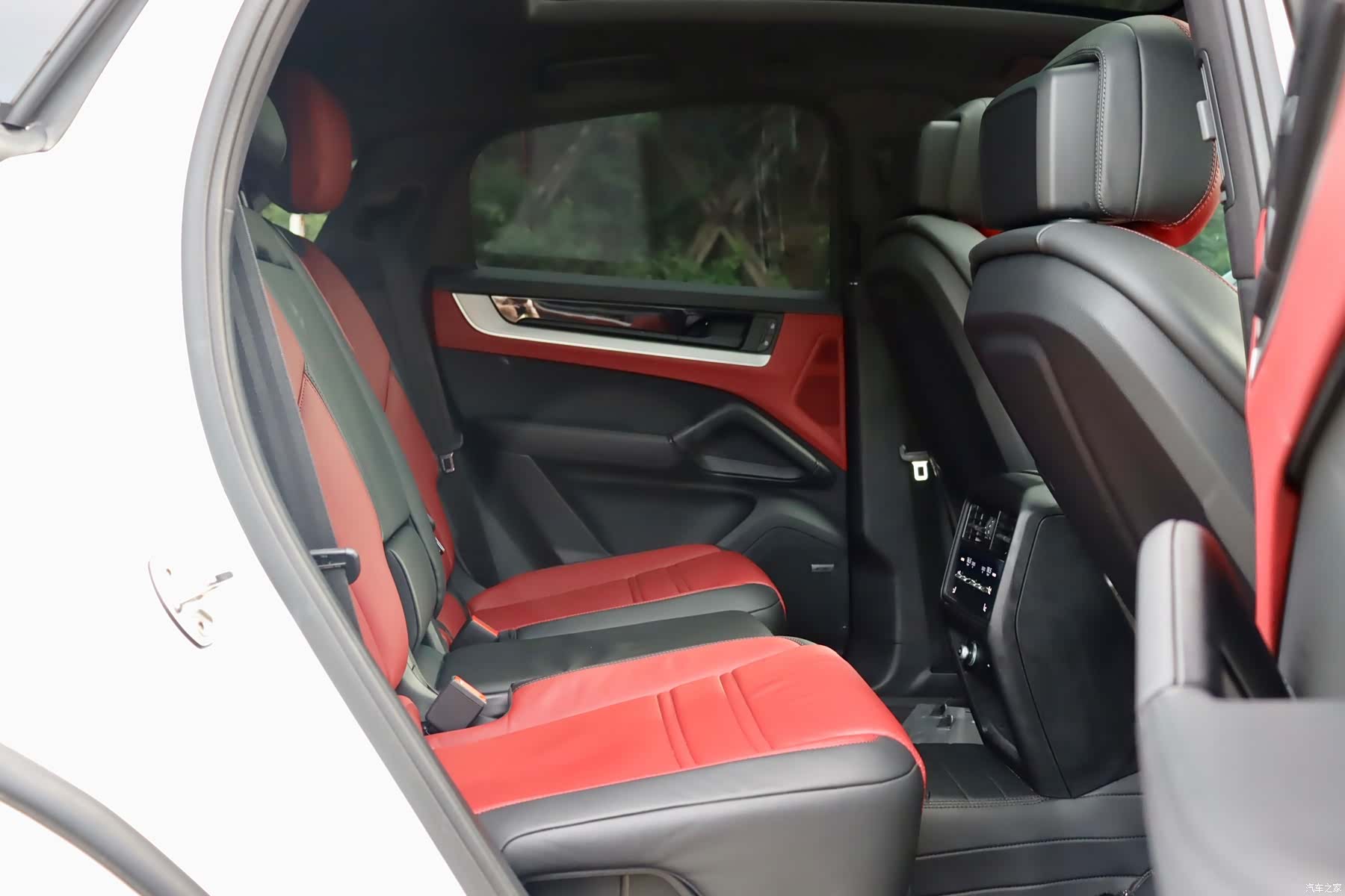 Porsche Cayenne, 2025 16