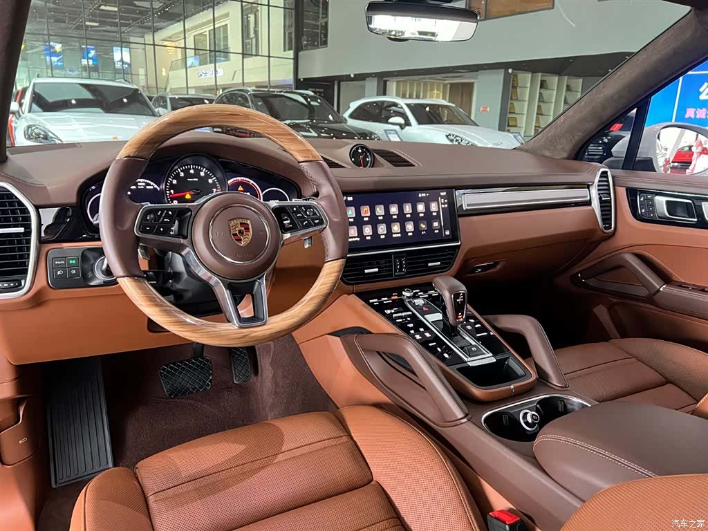 Porsche Cayenne, 2023 2