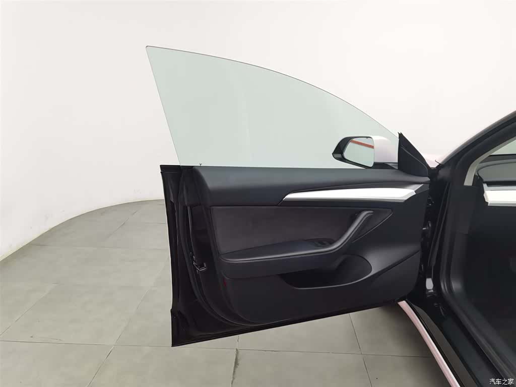 Tesla Model 3, 2022 8
