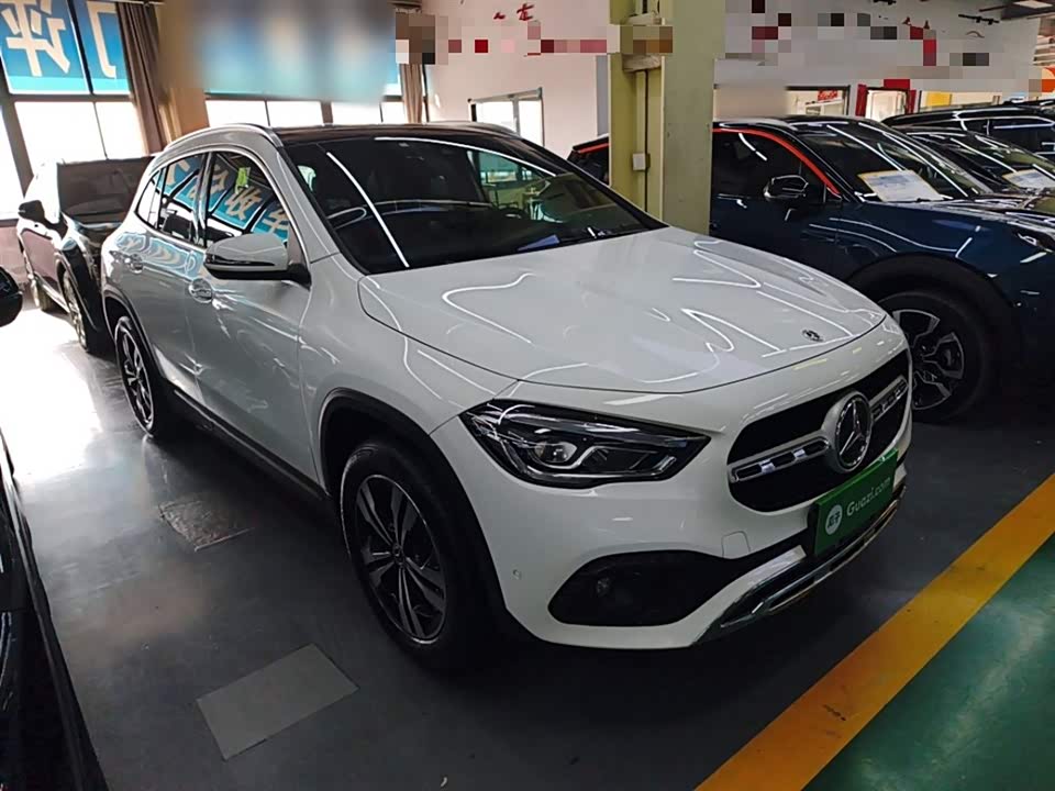 Mercedes-Benz GLA