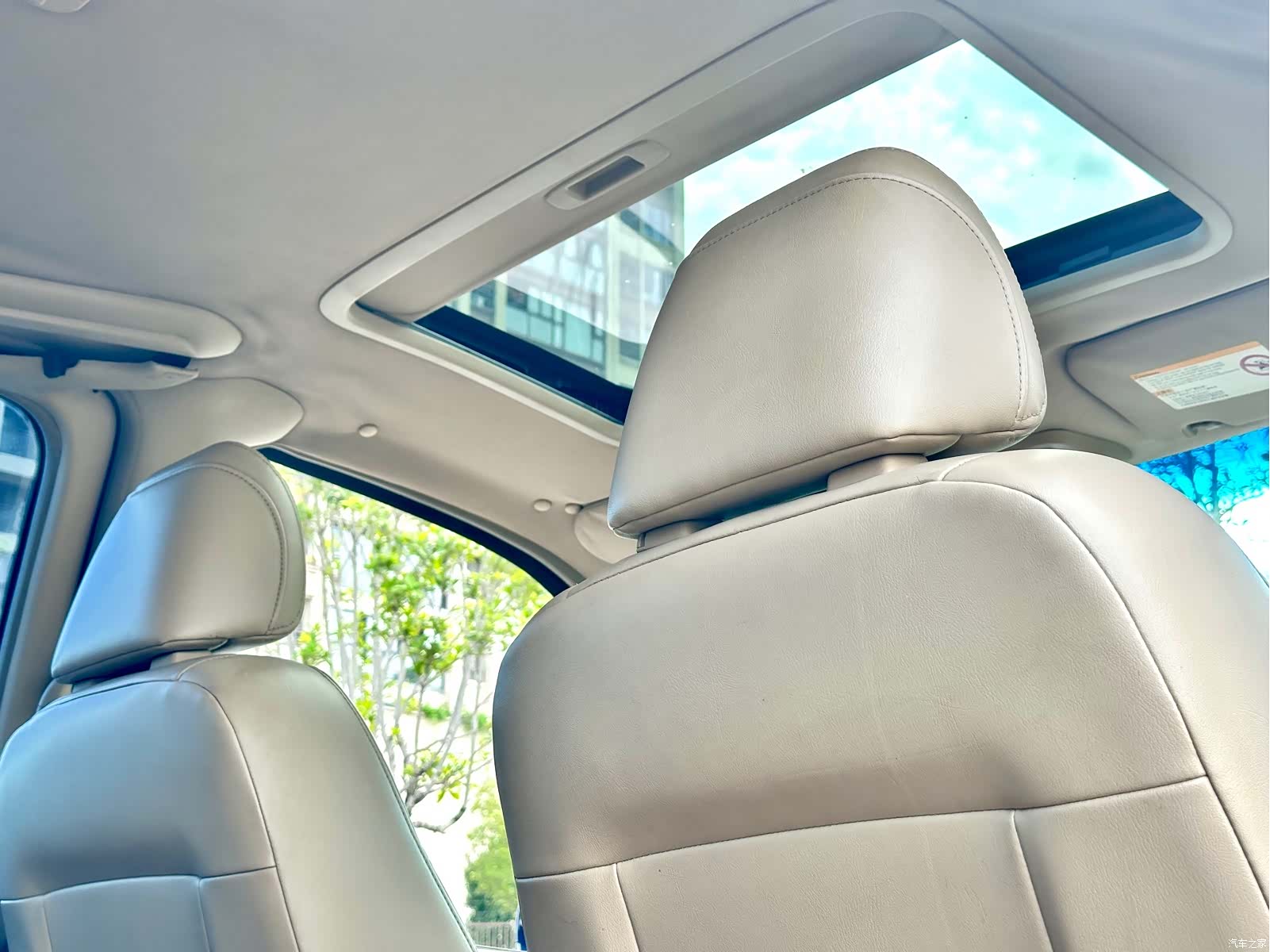 Buick GL8, 2011 22