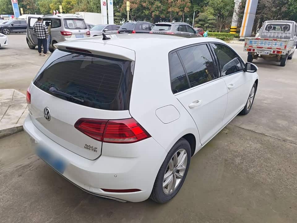 Volkswagen golf
