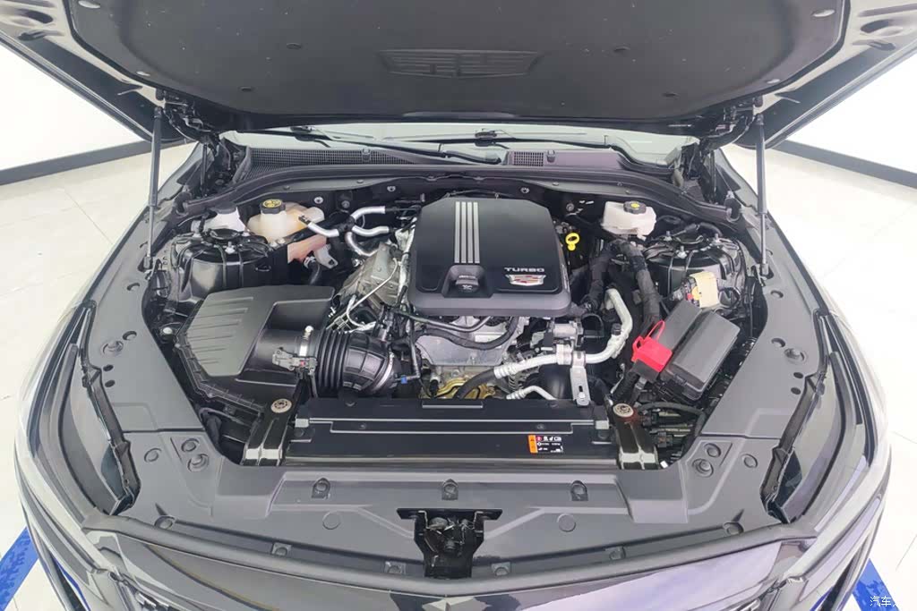 Cadillac CT5, 2023 10