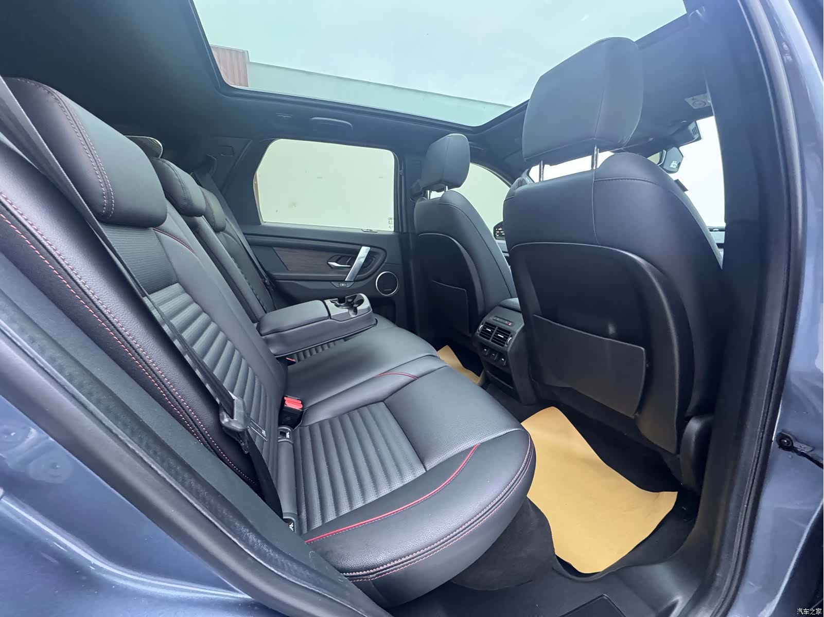 Land Rover Discovery, 2022 15