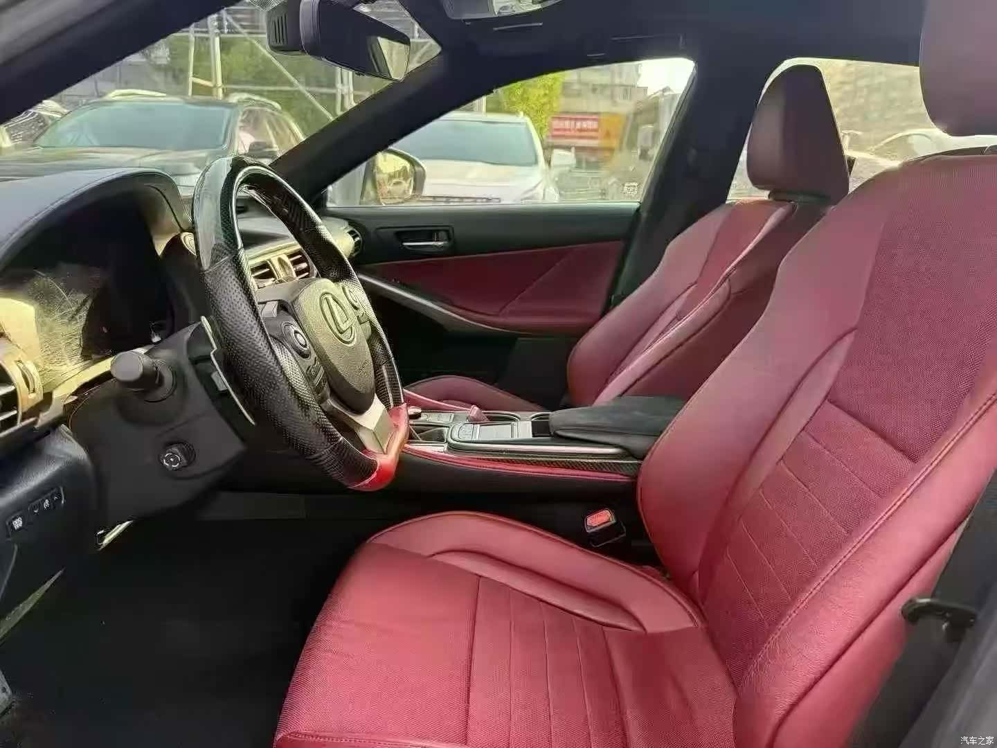 Lexus IS, 2017 8