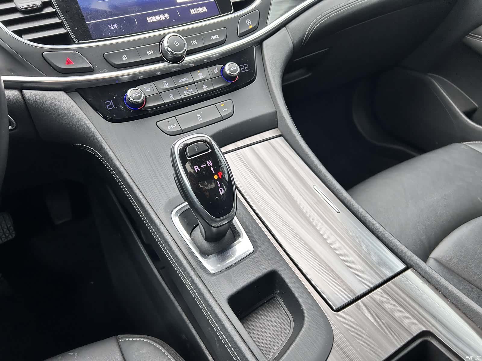 Buick LaCrosse, 2022 14