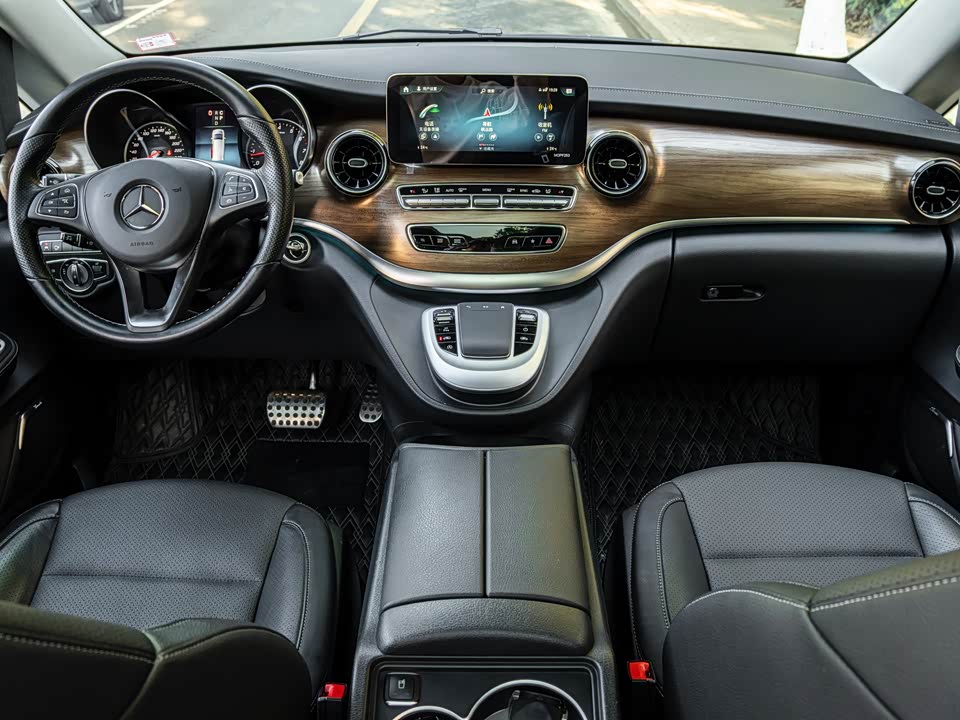 Mercedes-Benz V-class