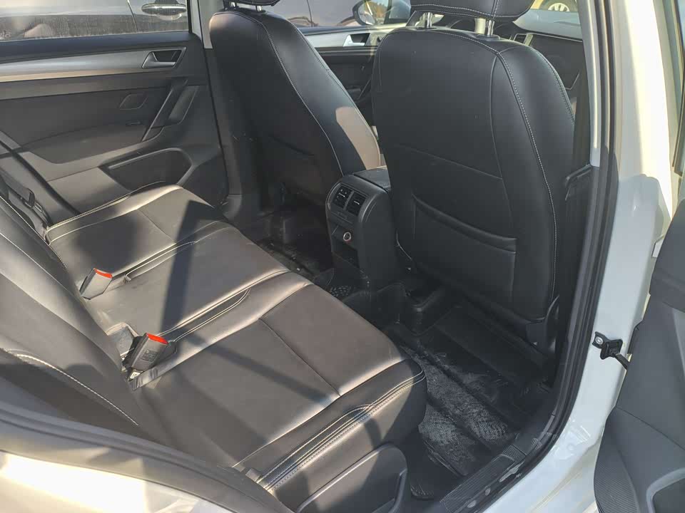 Volkswagen Golf*Jiayu