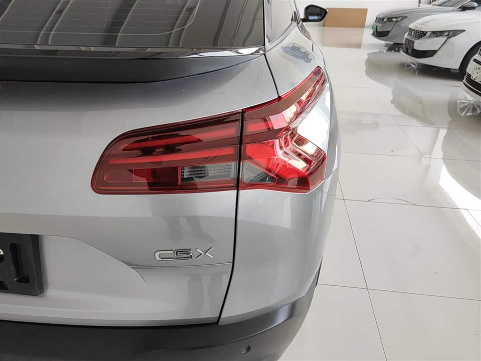 Citroen Versailles C5 X