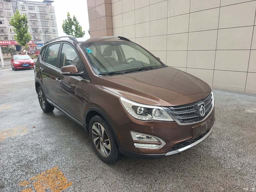 Wuling 560, 2016 4