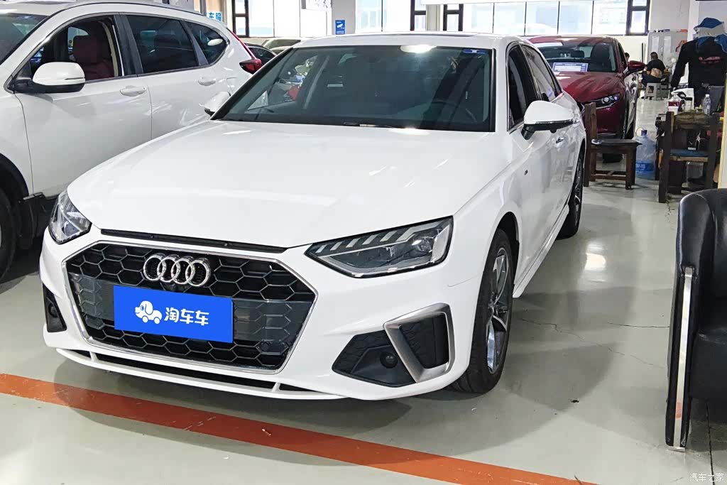 Audi A4L, 2021 1