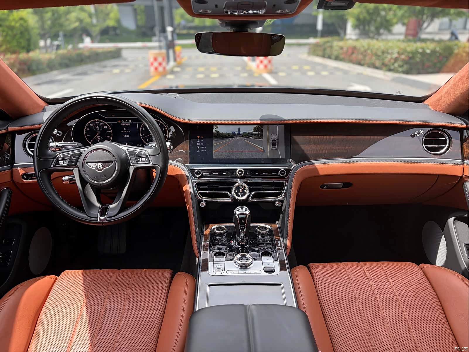 Bentley Flying Spur, 2021 14