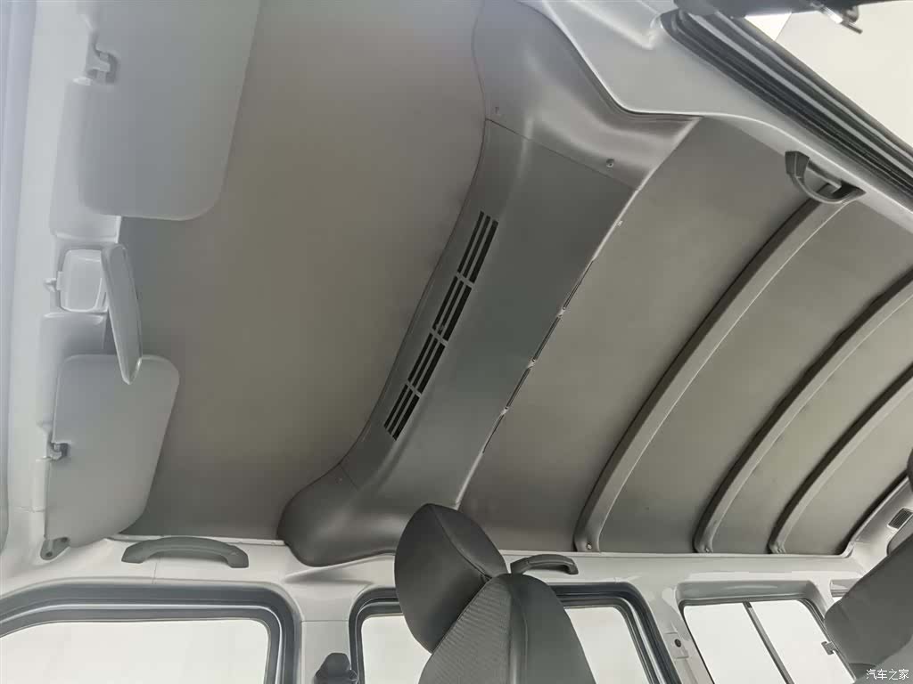 Wuling L3C, 2022 14