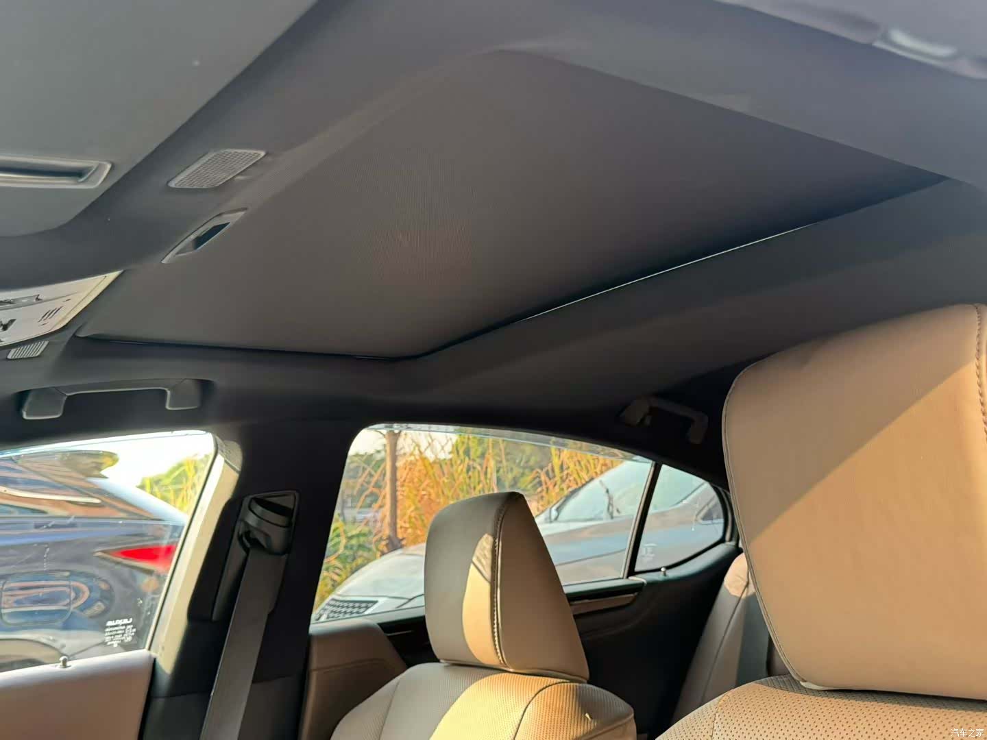 Lexus ES, 2024 все фото