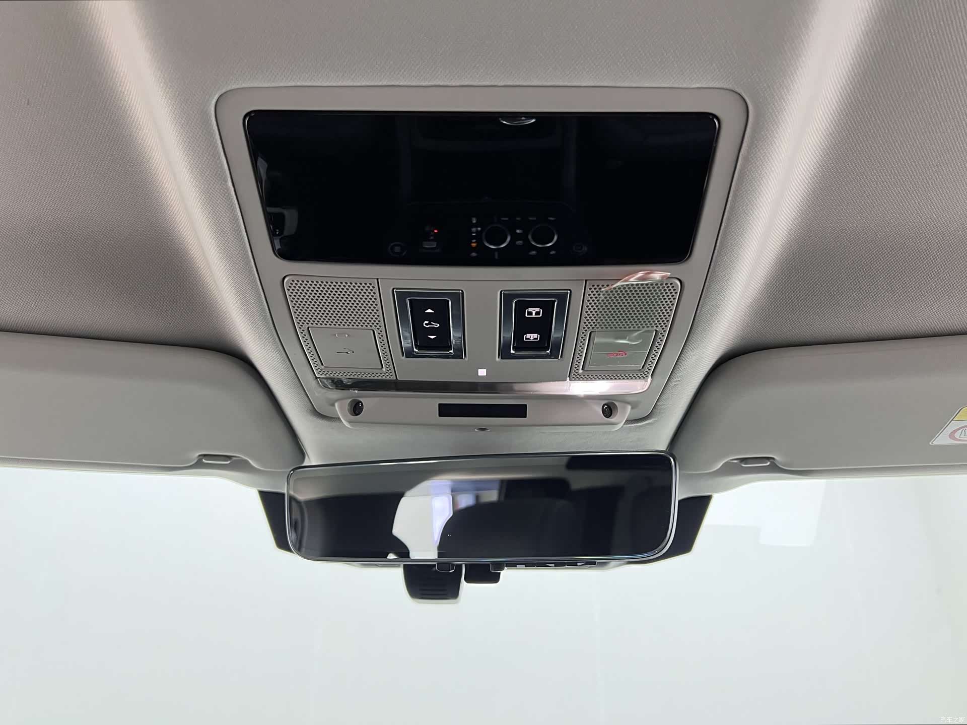 Land Rover Defender, 2022 26