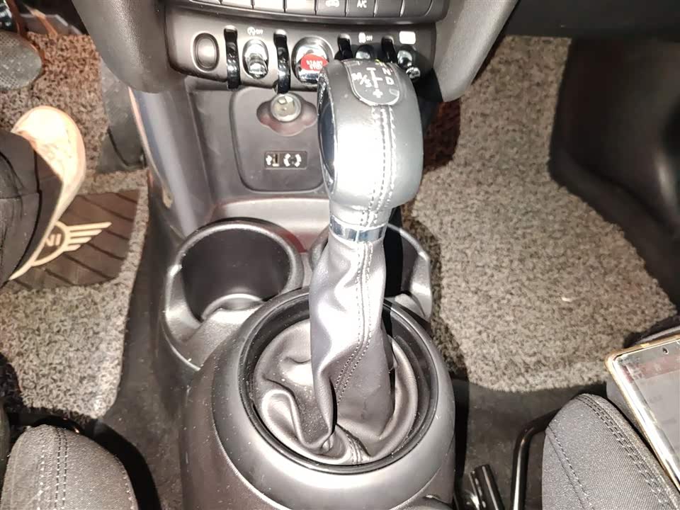 MINI MINI