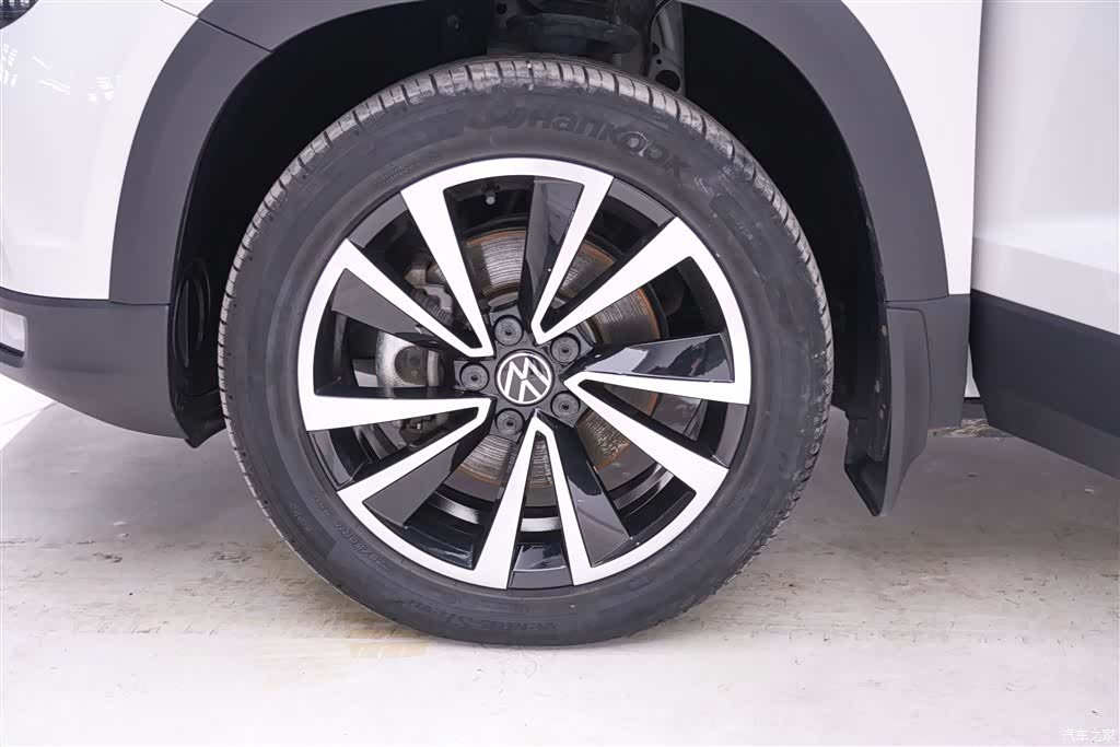 Volkswagen Tharu, 2022 10